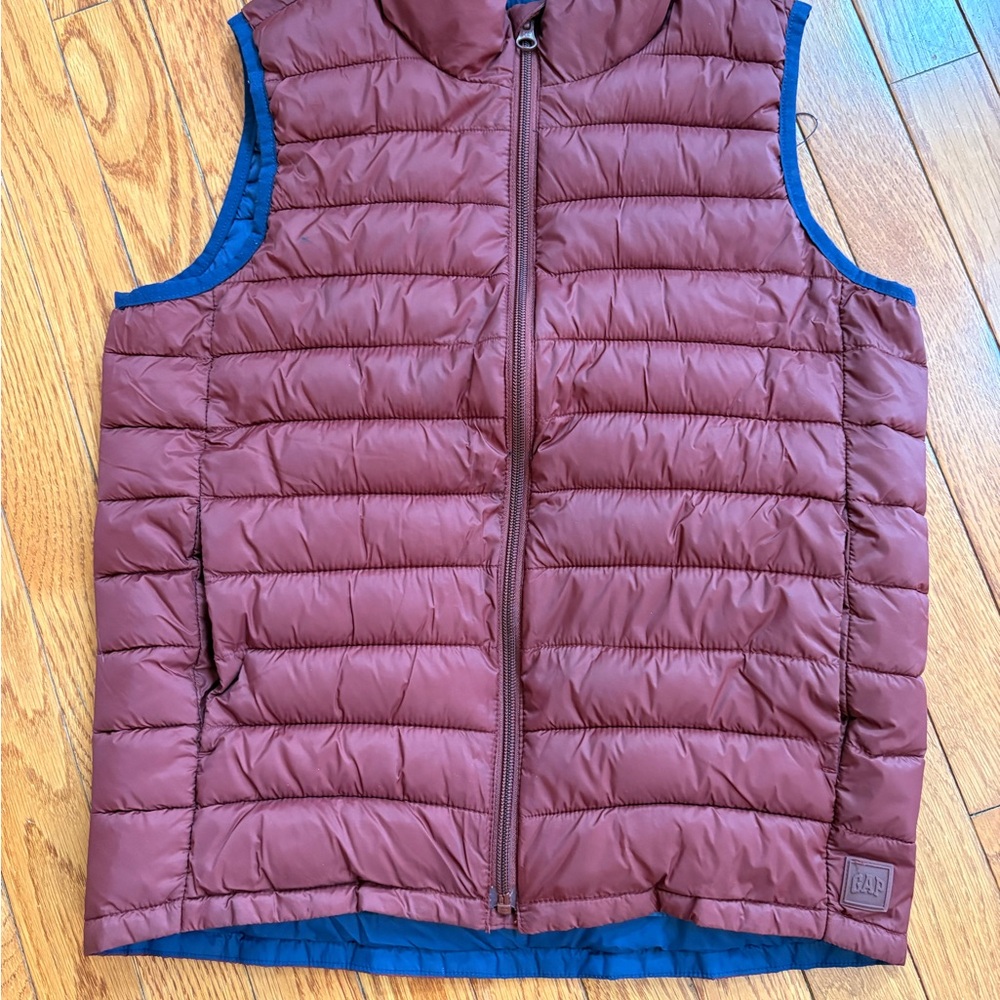 Gap puffer vest